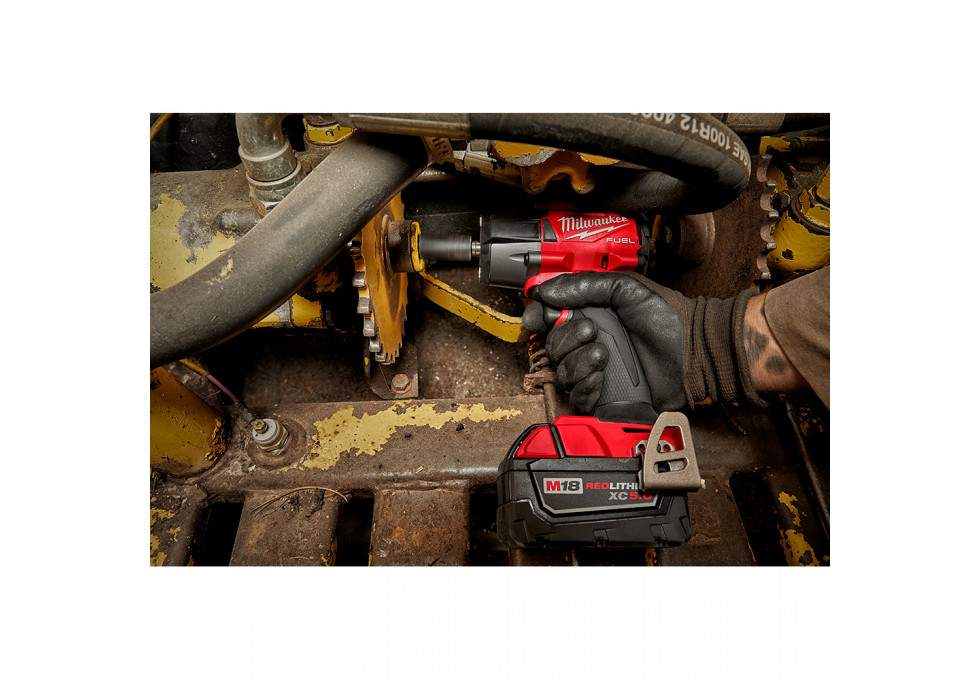 Milwaukee 2962P-20 M18 FUEL 1/2 in. Mid-Torque Impact Wrench w